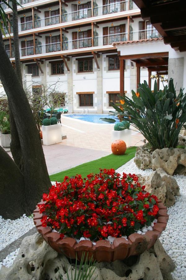 Hotel La Carolina Lloret de Mar Exterior foto
